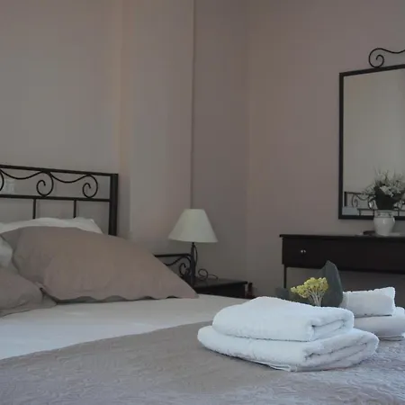 Myrto Apartment *